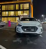 Hyundai Elantra, 2018-5