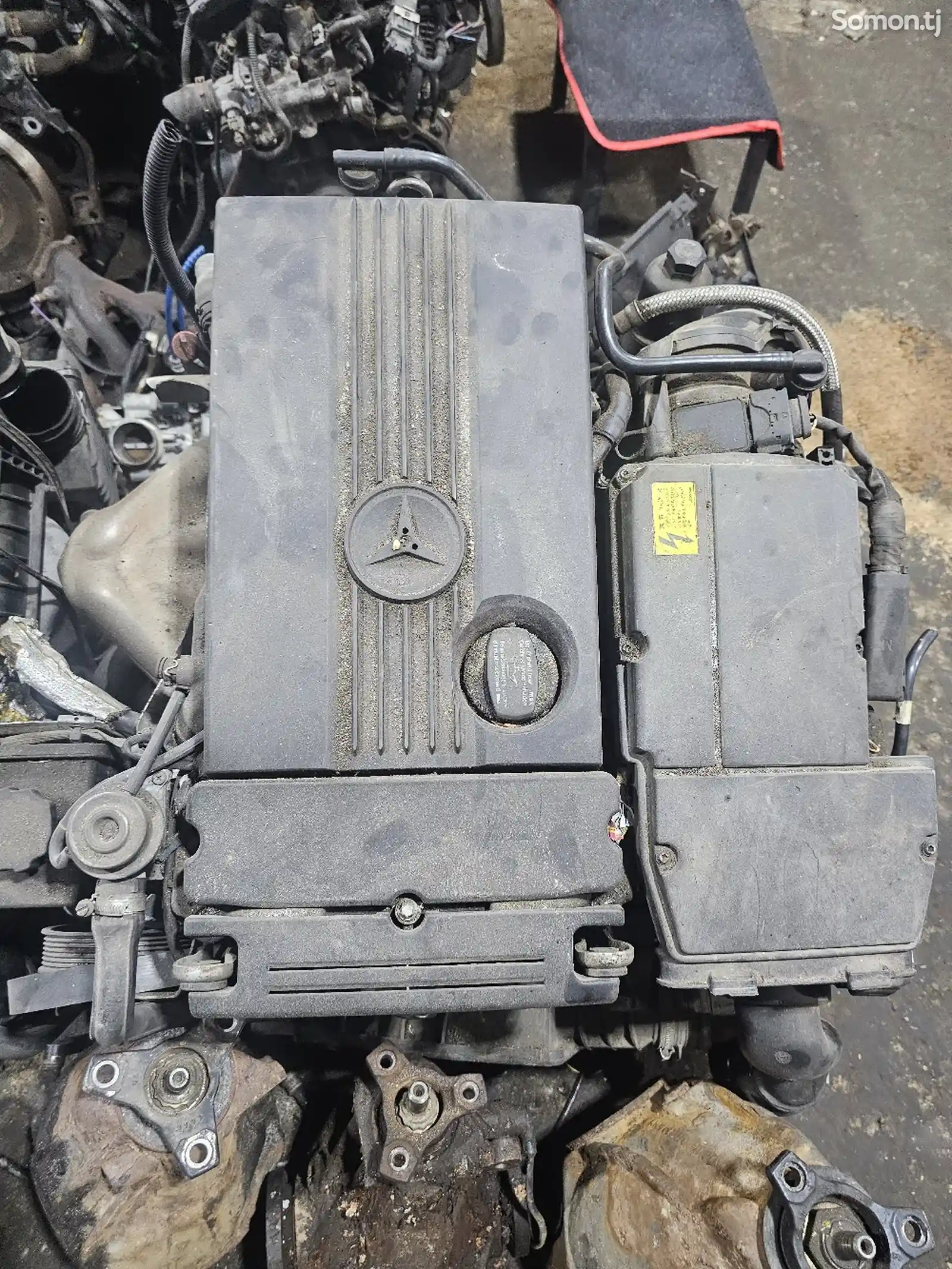 Двигатель от Mercedes-Benz-1
