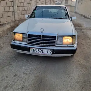 Mercedes-Benz W124, 1992