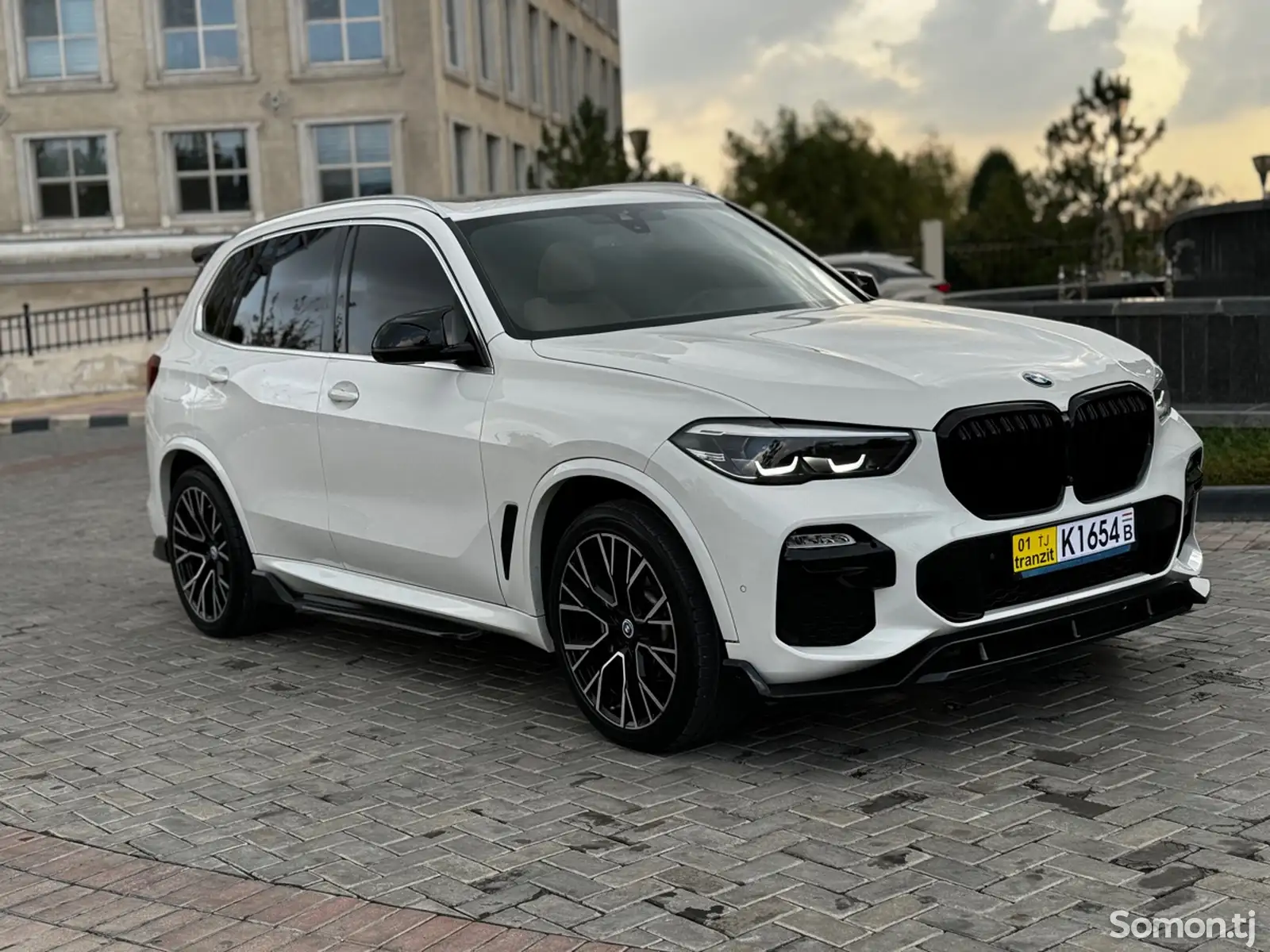 BMW X5, 2021-3