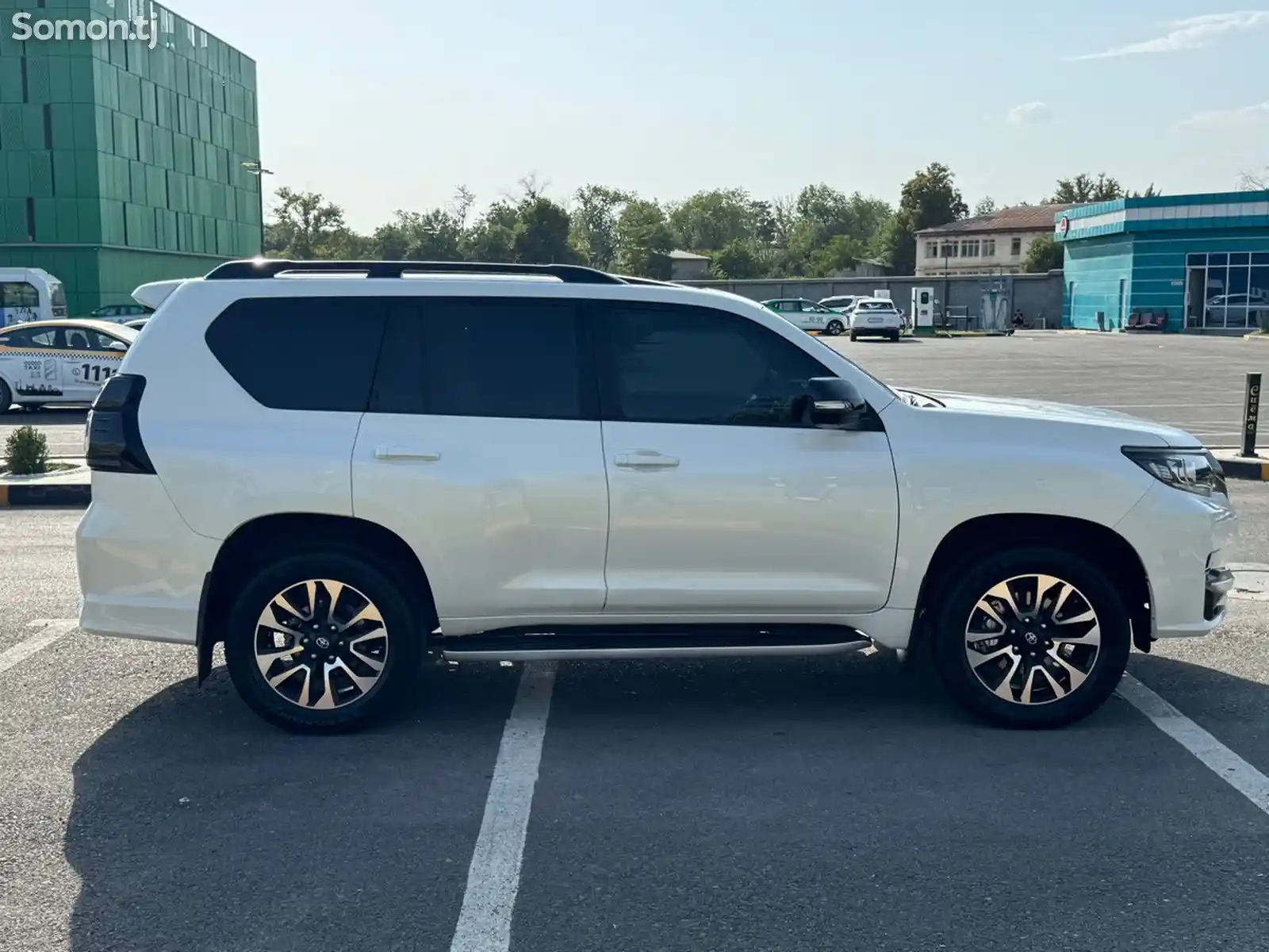 Toyota Land Cruiser Prado, 2022-7