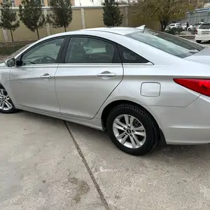 Hyundai Sonata, 2013