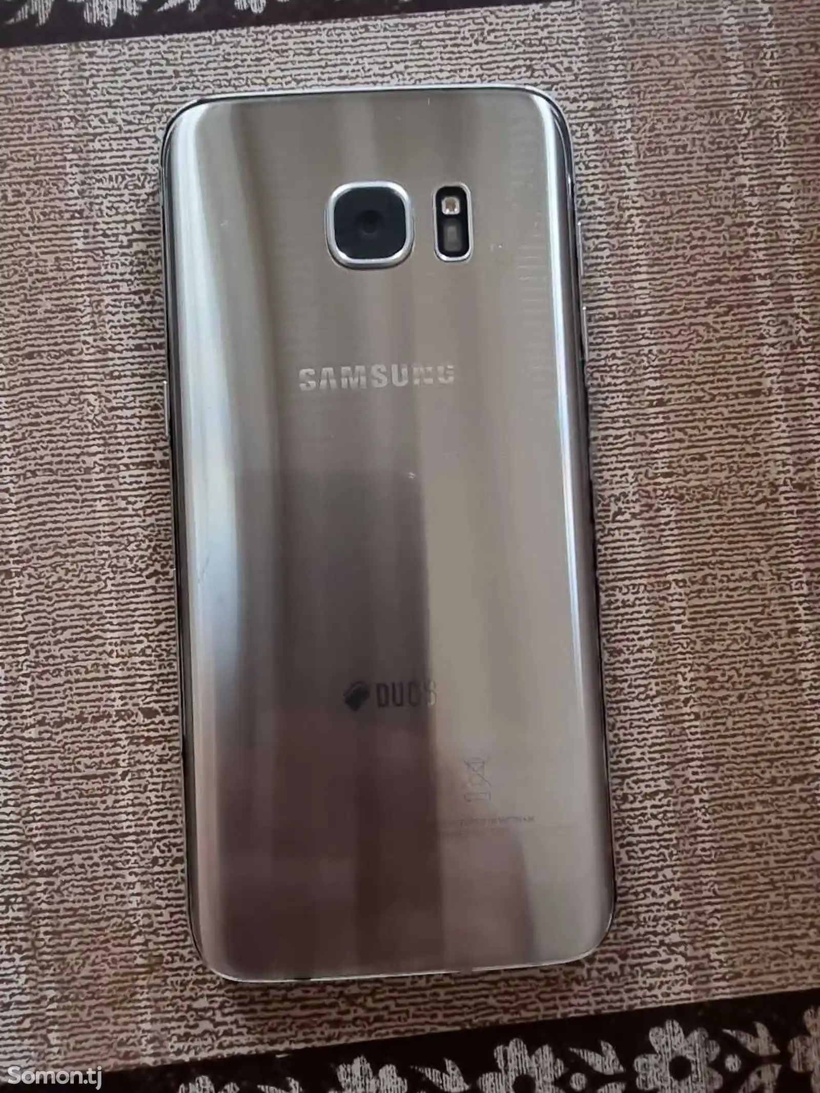 Samsung Galaxy S7 edge-6