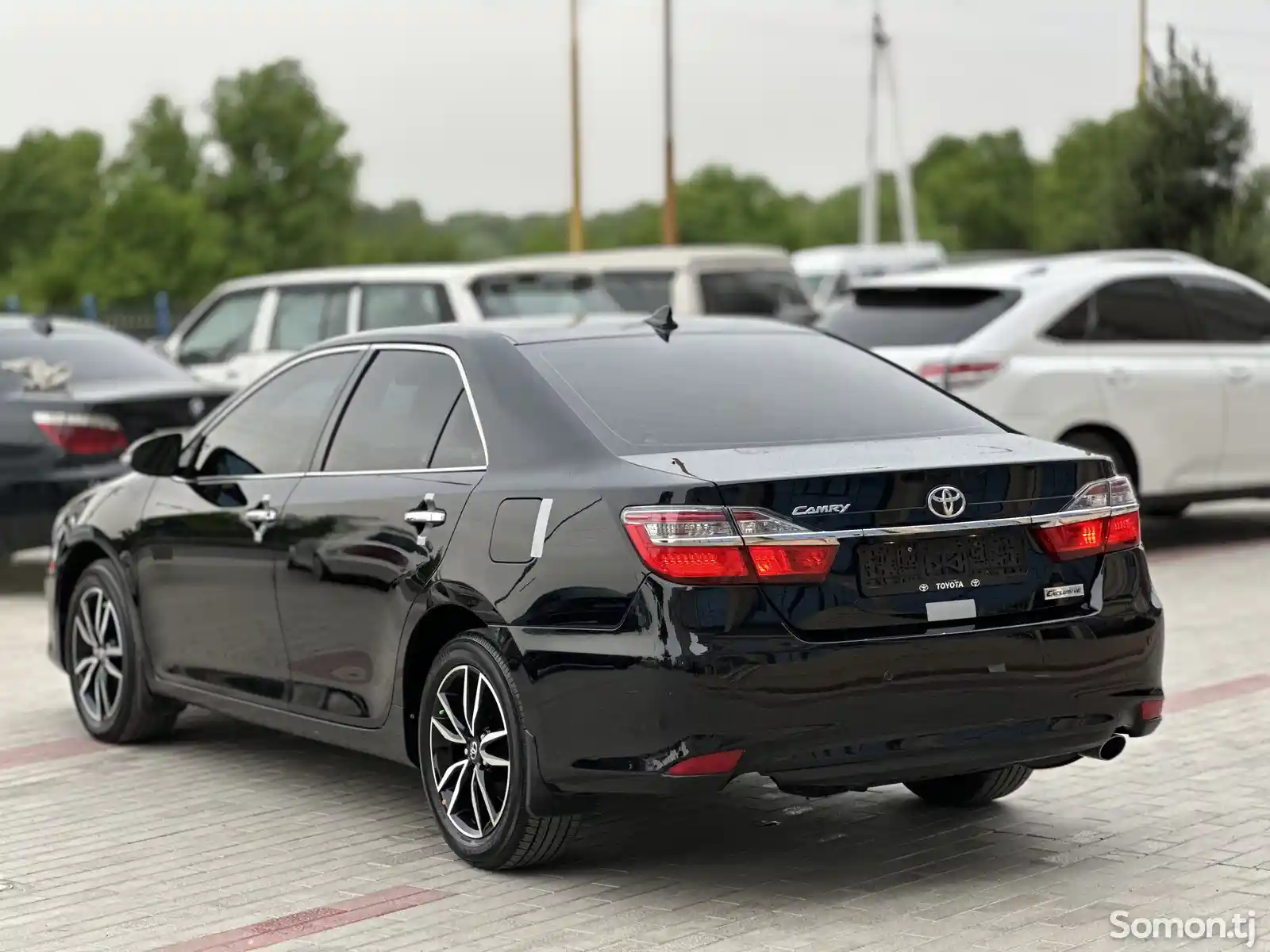 Toyota Camry, 2017-4