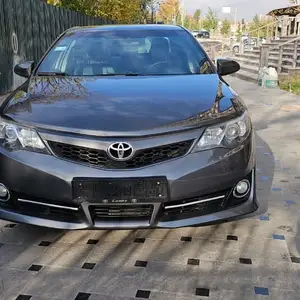 Toyota Camry, 2012