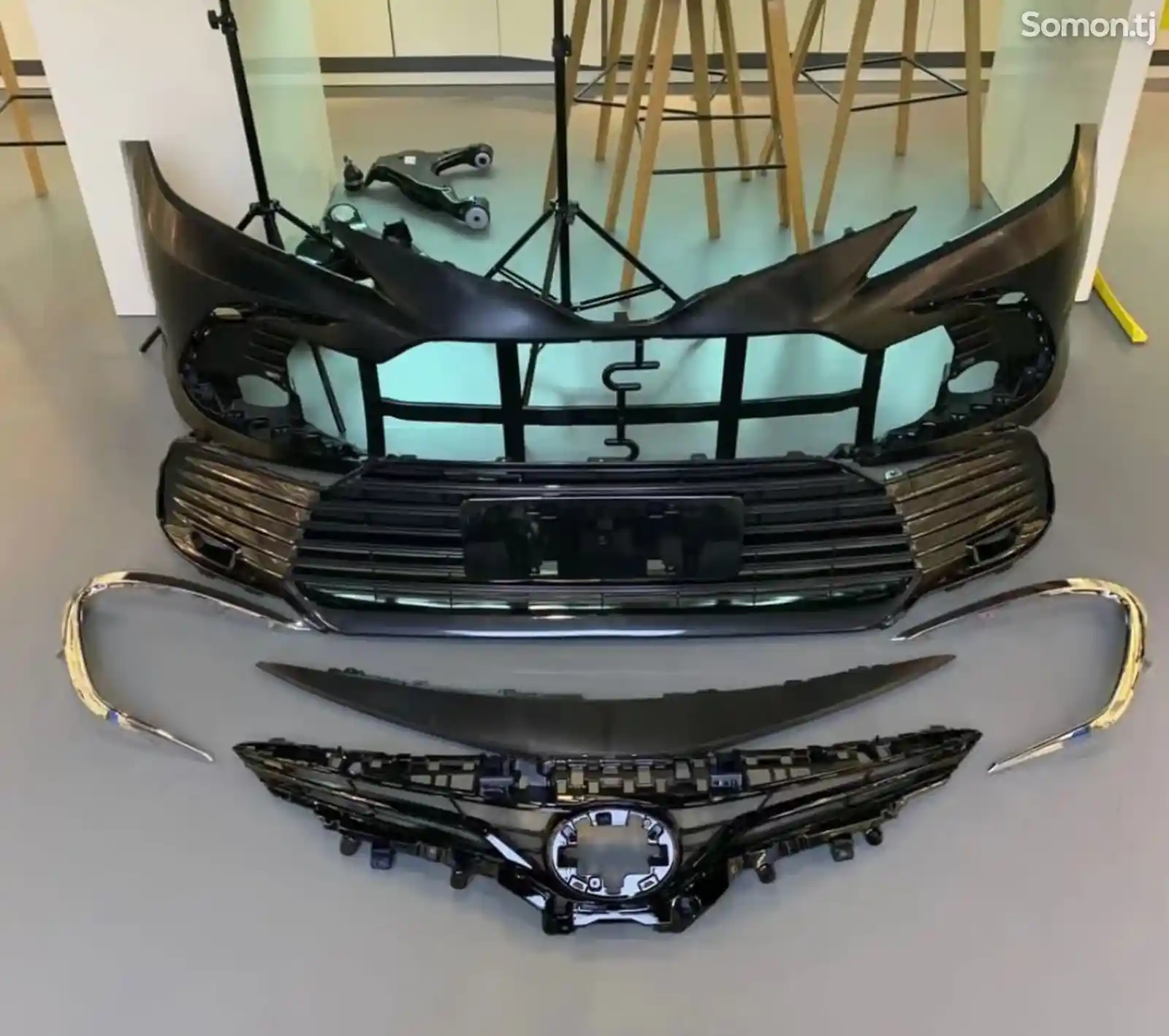 Обвес для Toyota Camry 6 2018-2023-1