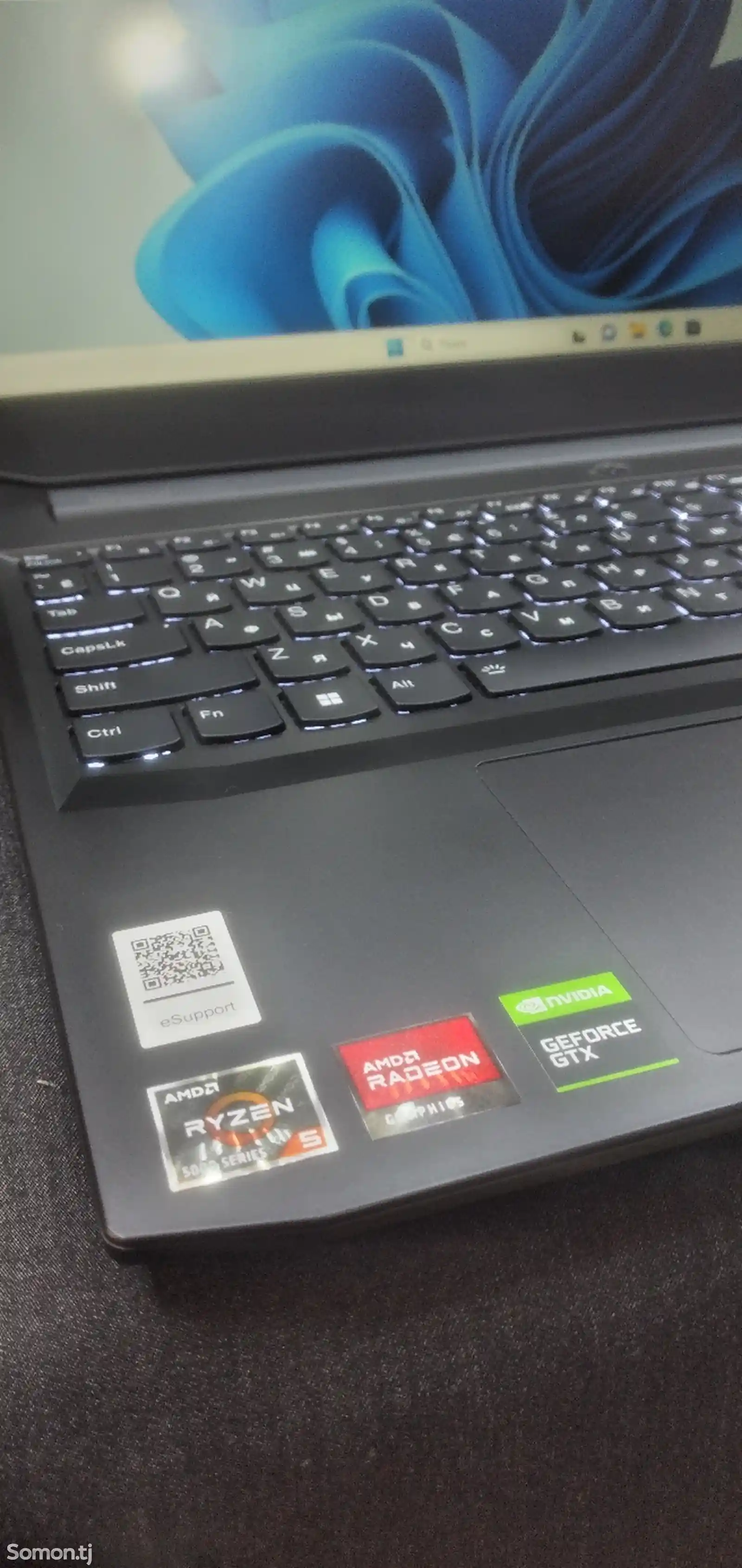Ноутбук LenovoGaming Ryzen5-5600H/DDR4-8GB/256GB SSD/GTX1650-4GB-4