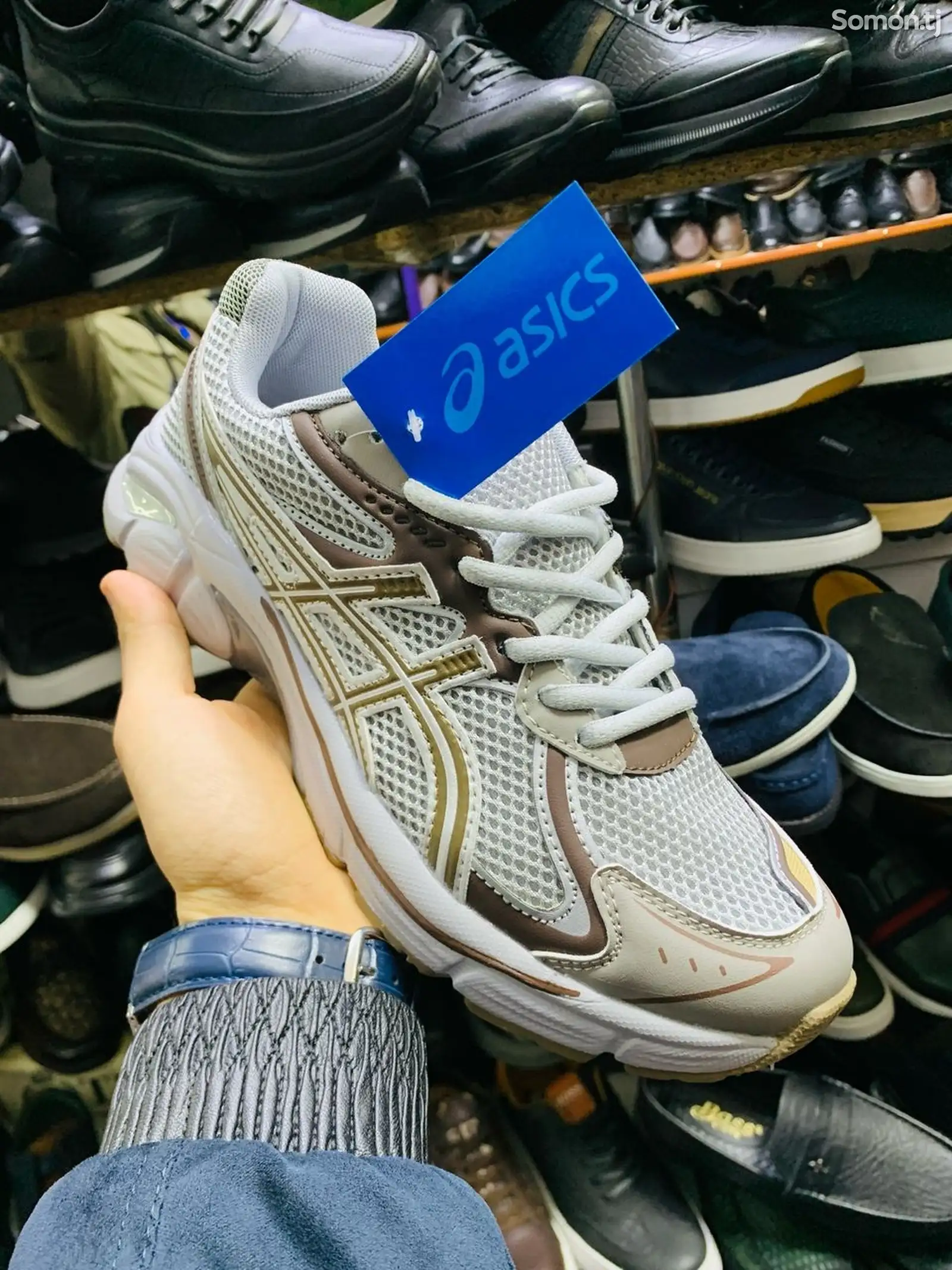 Кроссовки Asics-1