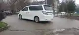 Toyota Vellfire, 2014-5