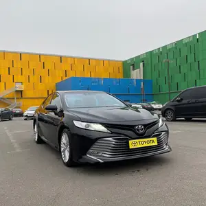 Toyota Camry, 2019