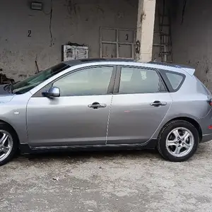 Mazda 3, 2004