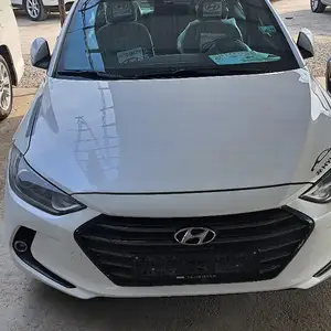 Hyundai Elantra, 2017