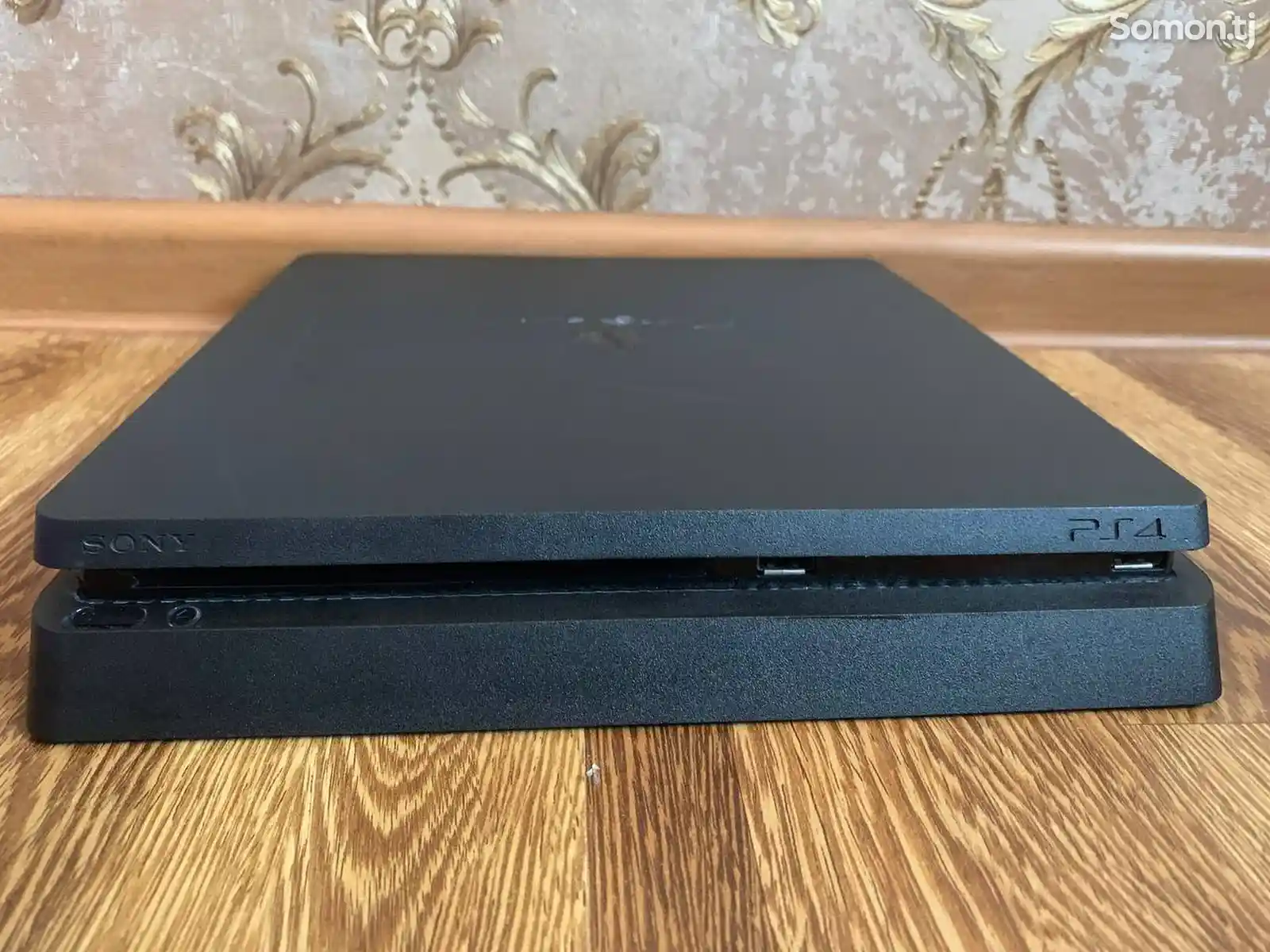 Игровая приставка Sony Play Station 4 slim-1