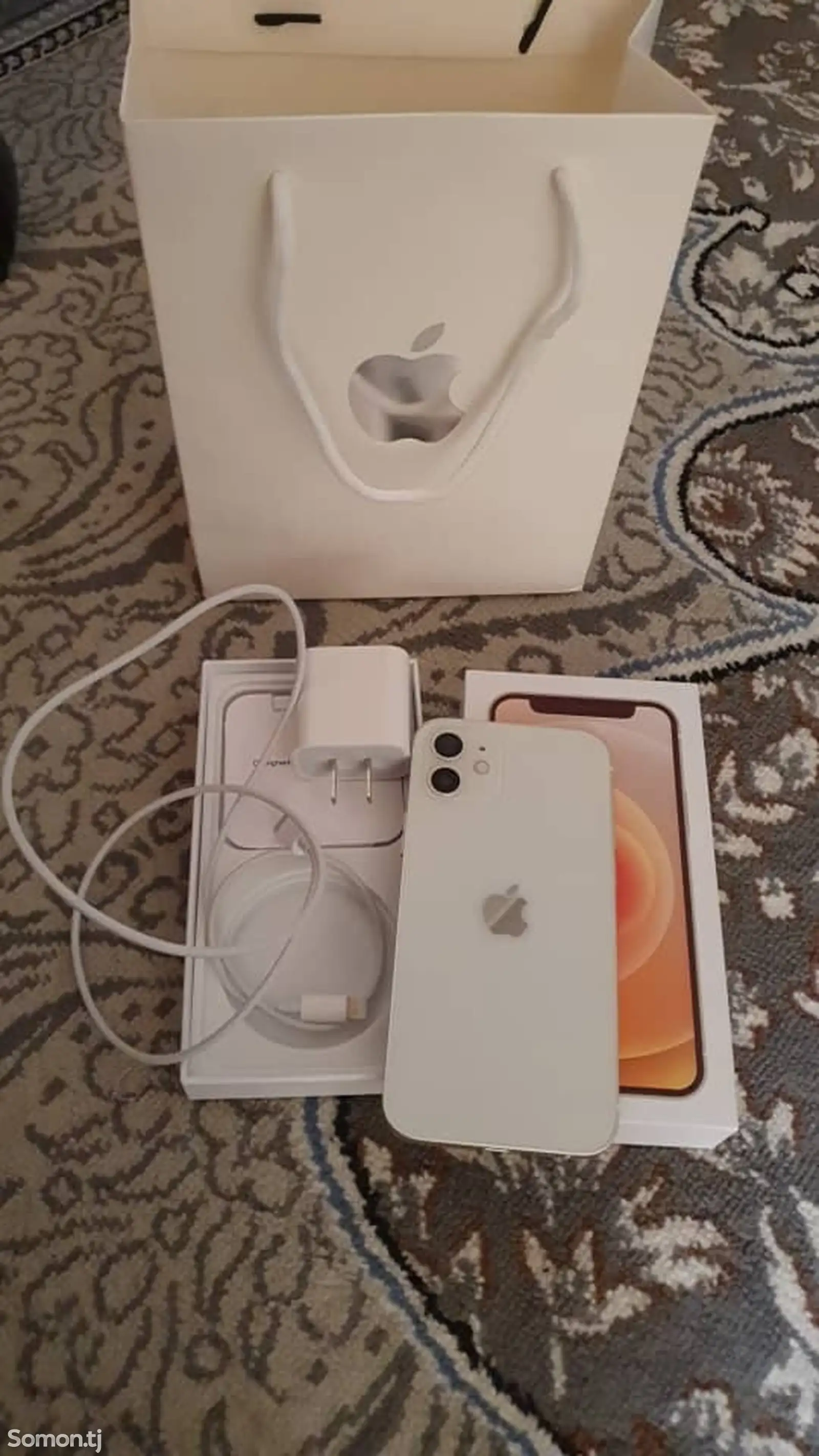 Apple iPhone 12, 64 gb, White