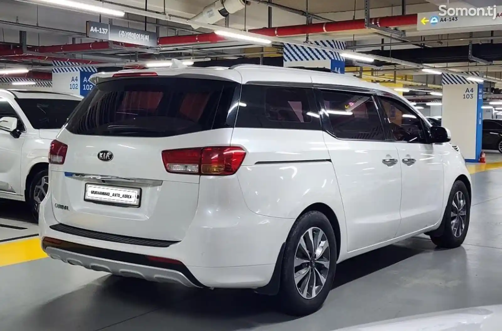 Kia Carnival, 2015-13