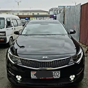 Kia K5, 2016