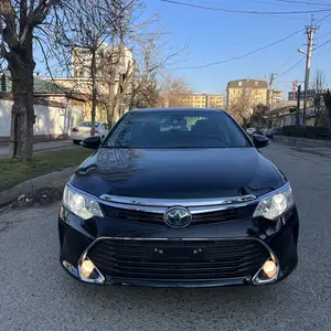 Toyota Camry, 2016