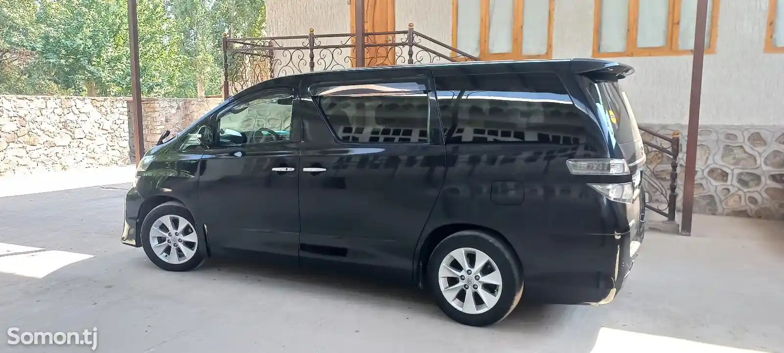 Toyota Vellfire, 2014-5