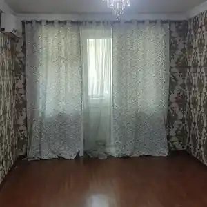 3-комн. квартира, 4 этаж, 72 м², 28 мкр