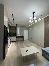 2-комн. квартира, 13 этаж, 75 м², И. Сомони-6