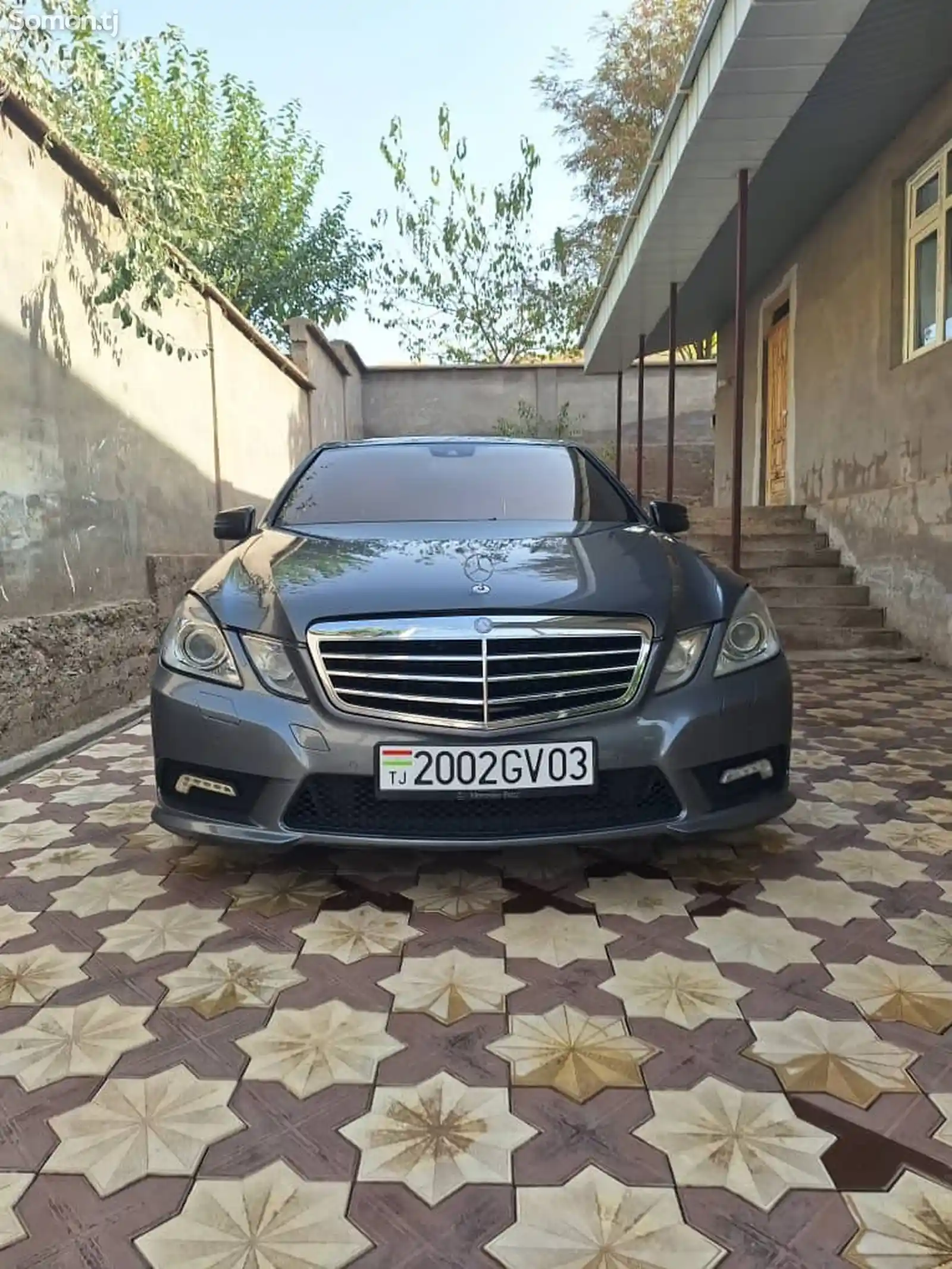 Mercedes-Benz E class, 2010-3