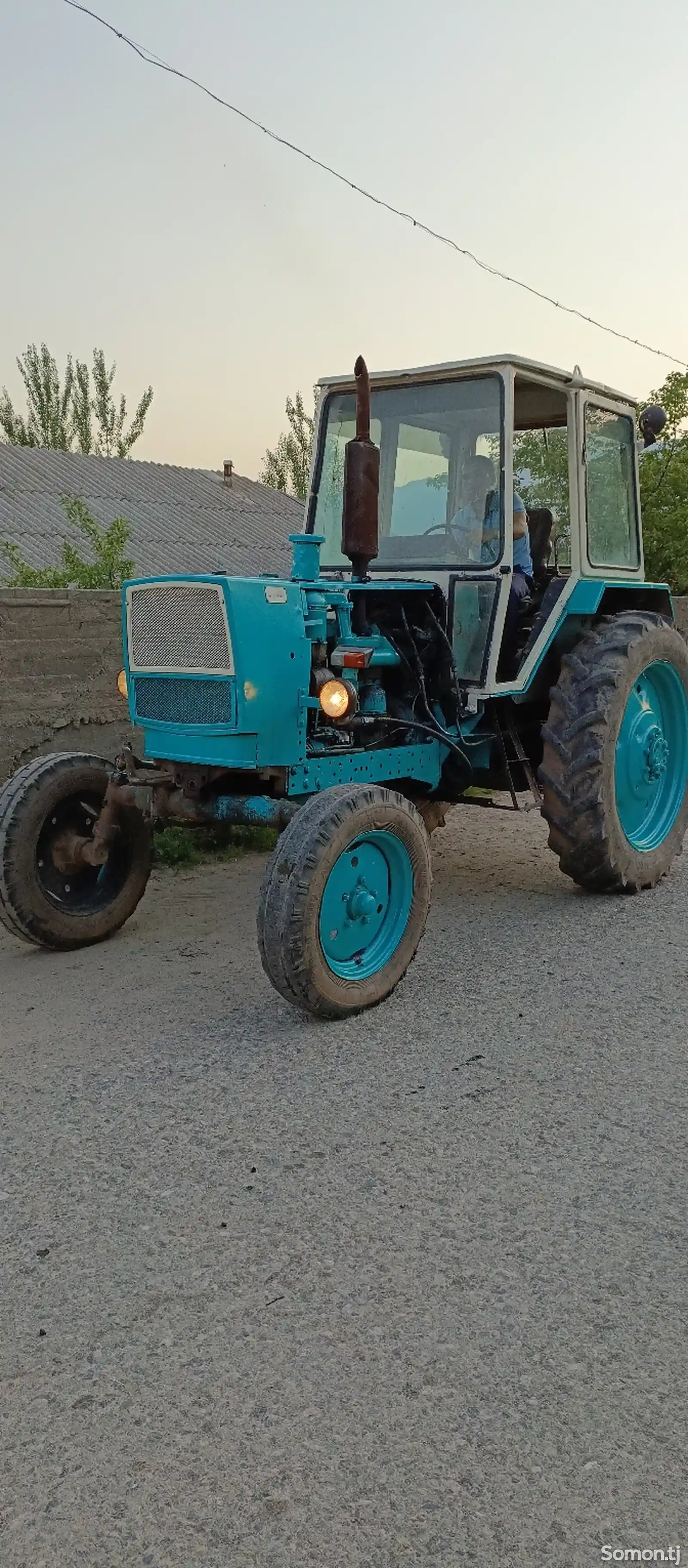 Трактор ЮМЗ-2