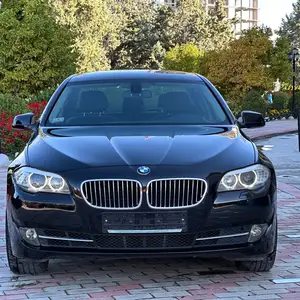 BMW 5 series, 2011