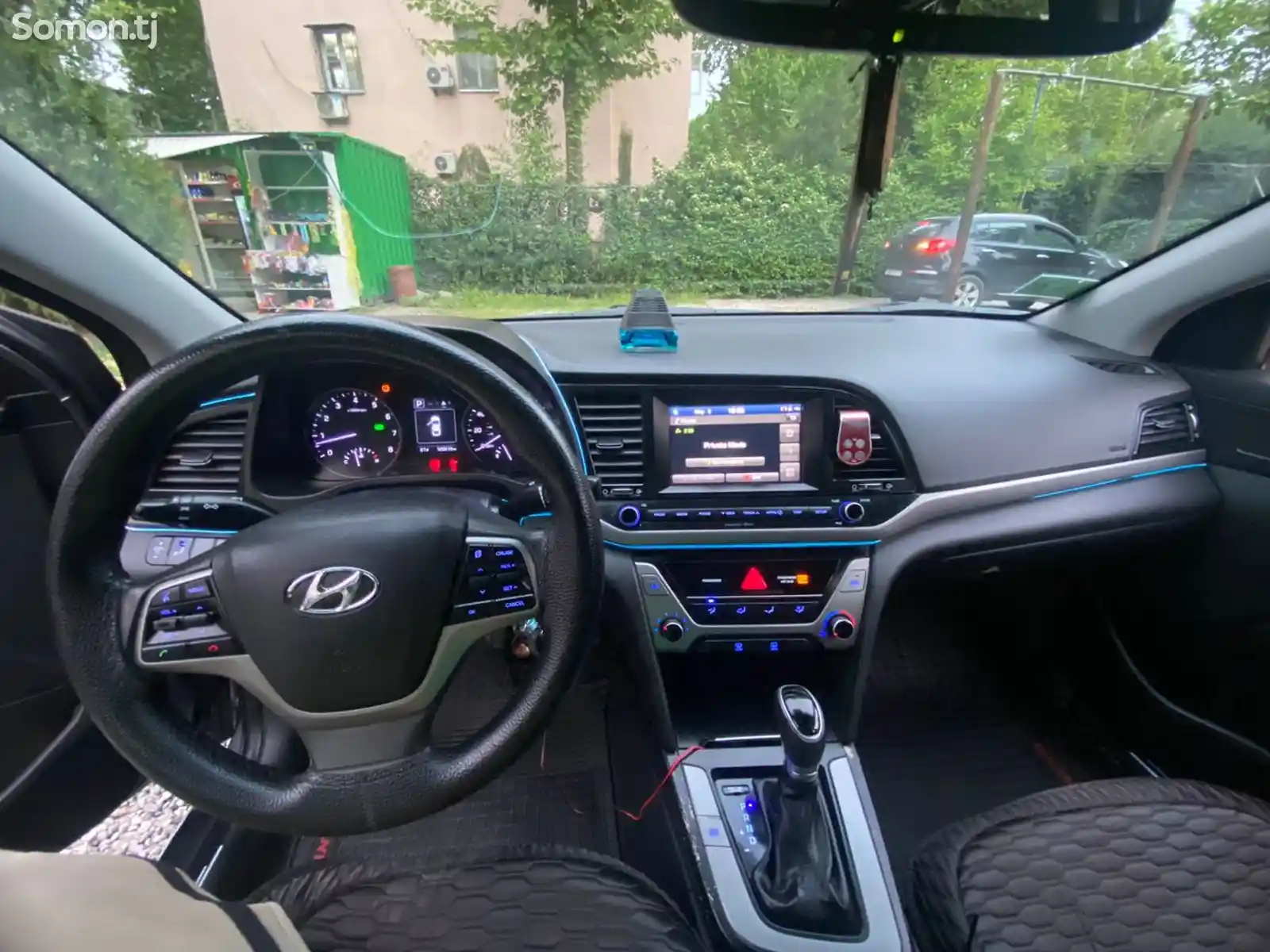 Hyundai Elantra, 2018-7