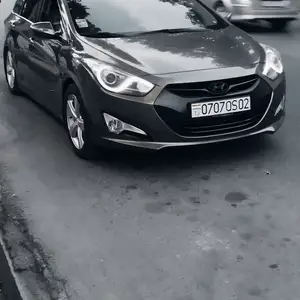 Hyundai i40, 2012