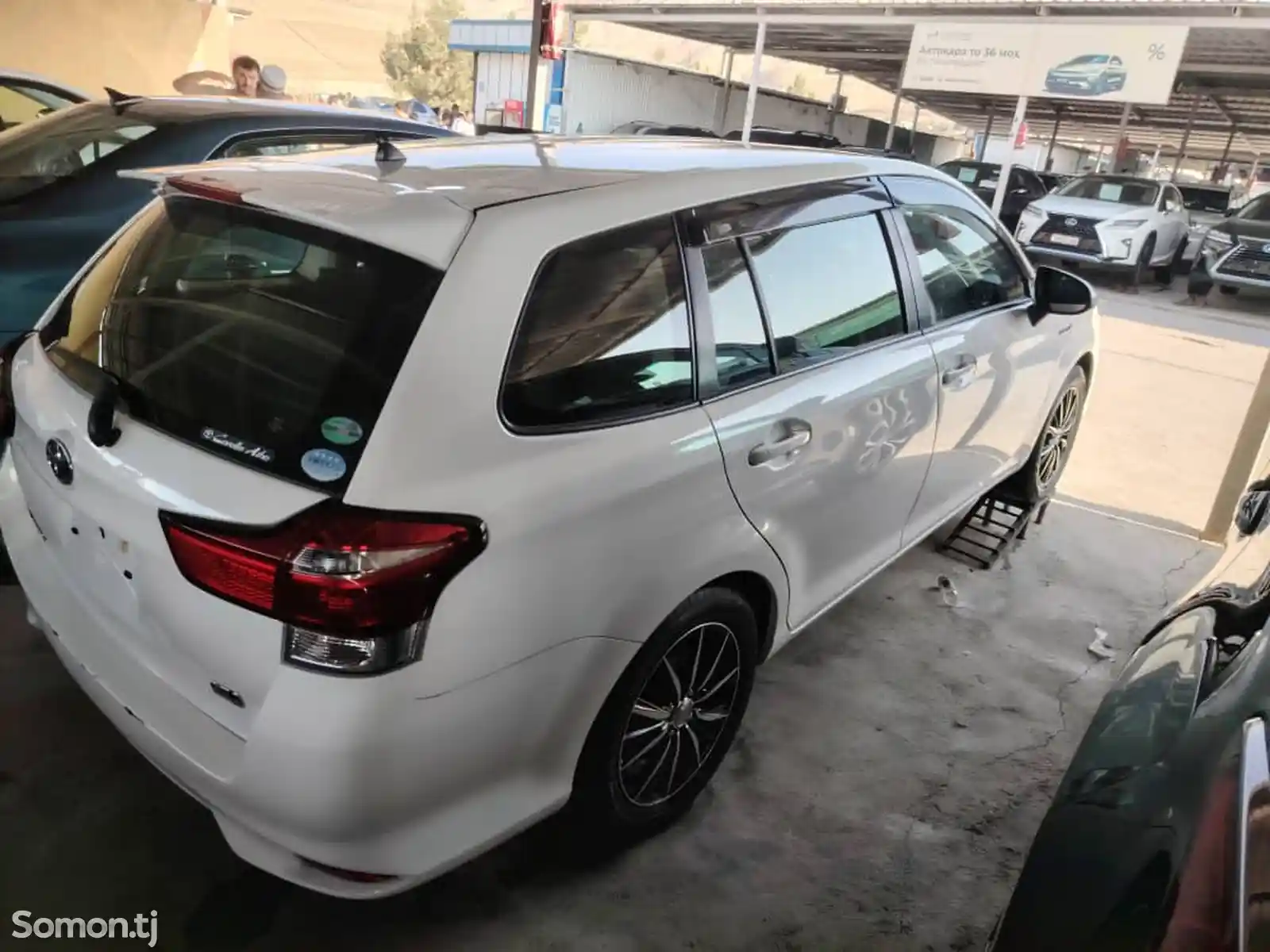 Toyota Fielder, 2015-4