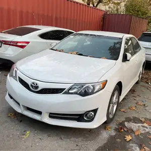 Toyota Camry, 2014