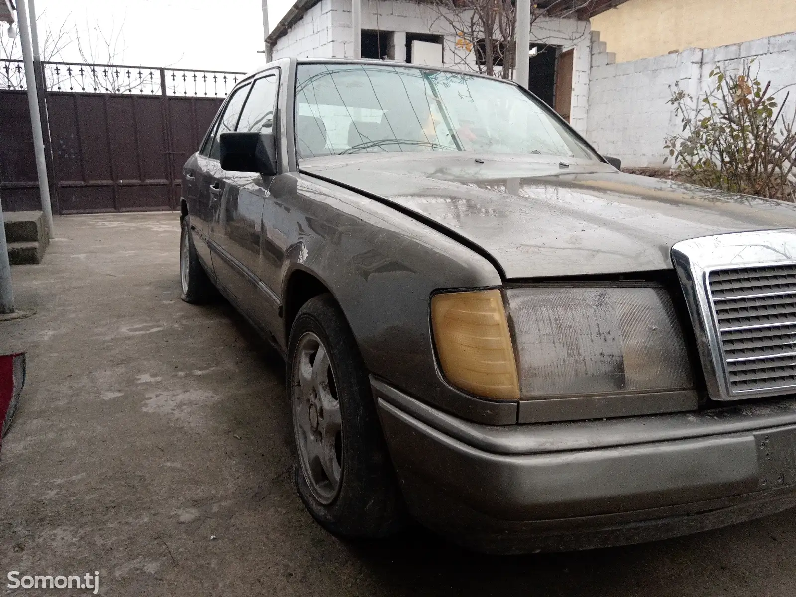 Mercedes-Benz W124, 1987-1