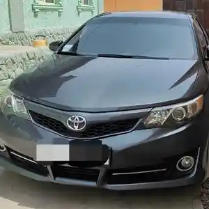 Toyota Camry, 2012