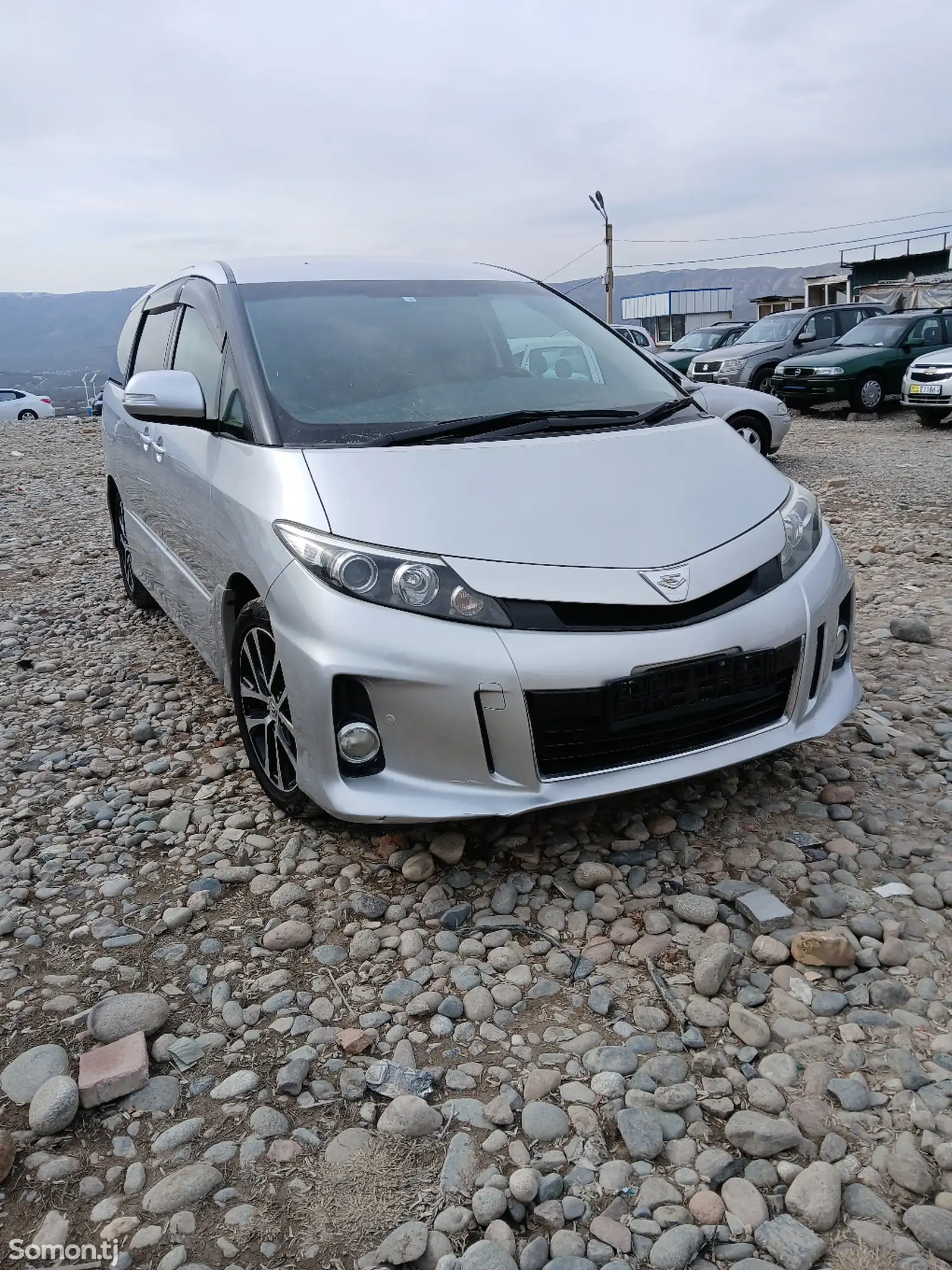 Toyota Estima, 2015-1