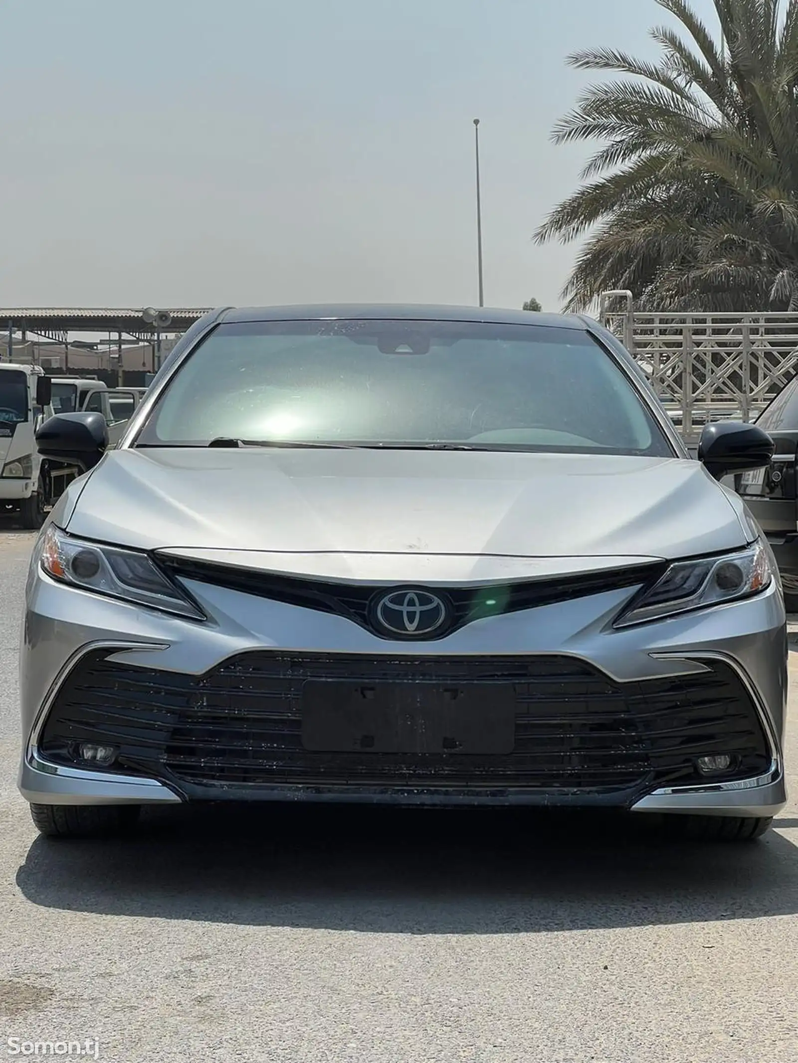 Toyota Camry, 2018-1