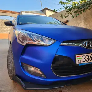 Hyundai Veloster, 2012