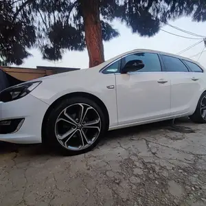 Opel Astra J, 2014