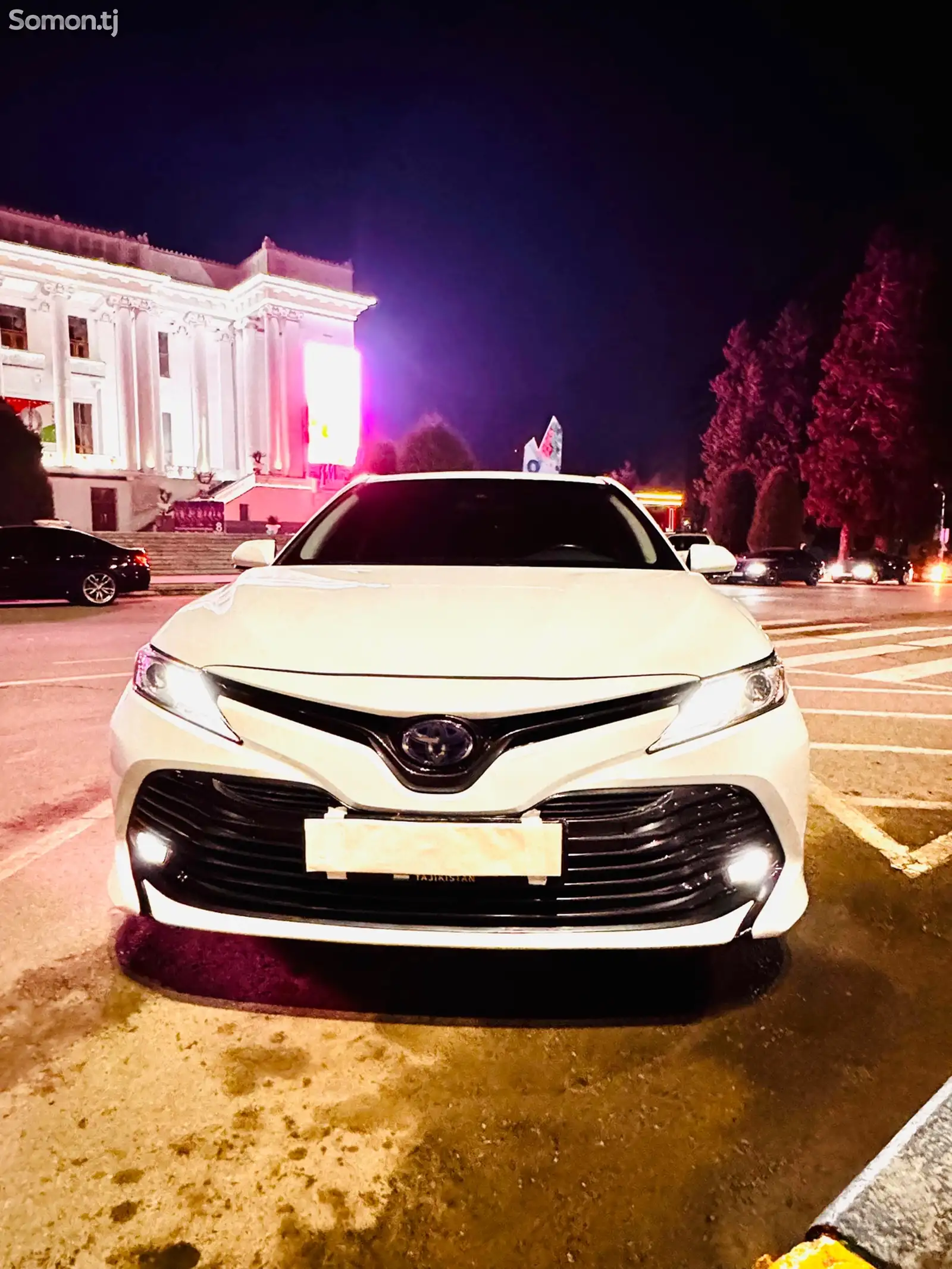 Toyota Camry, 2018-1