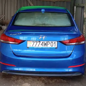 Hyundai Elantra, 2018