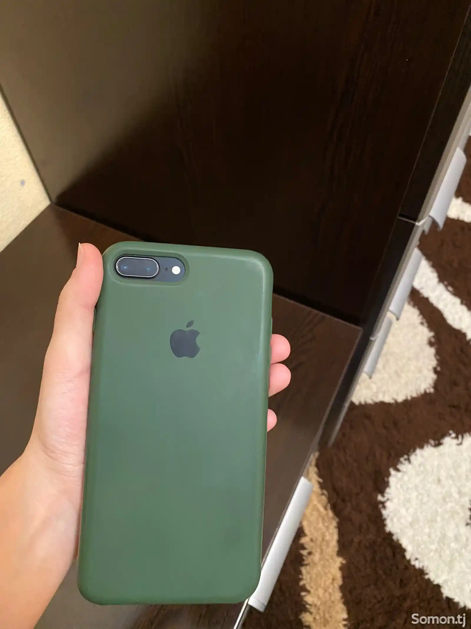 Apple iPhone 8 plus, 64 gb-1