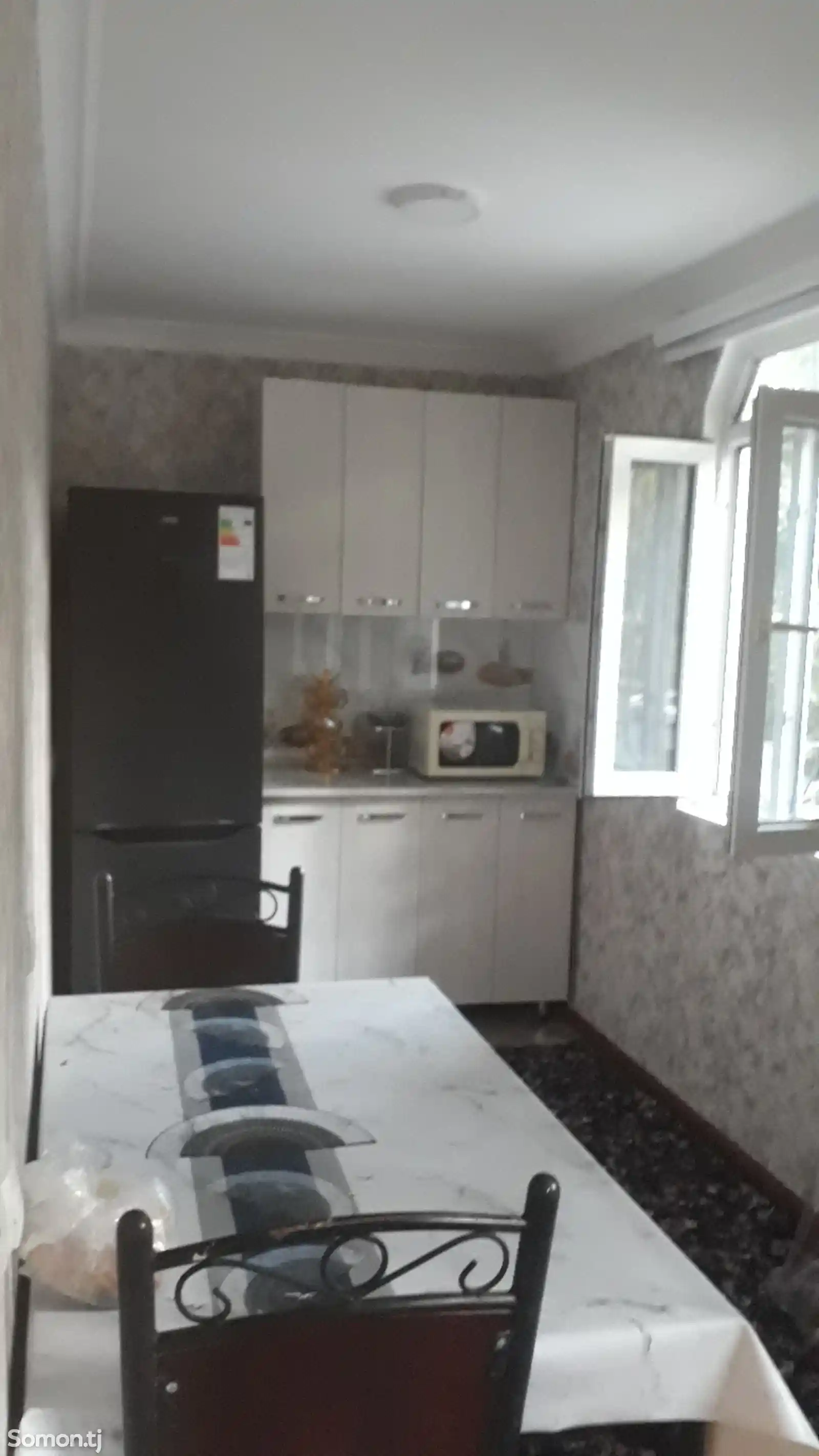 2-комн. квартира, 2 этаж, 56м², Сомони-4