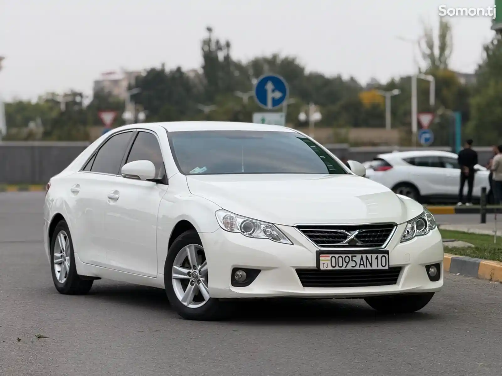 Toyota Mark X, 2010-1