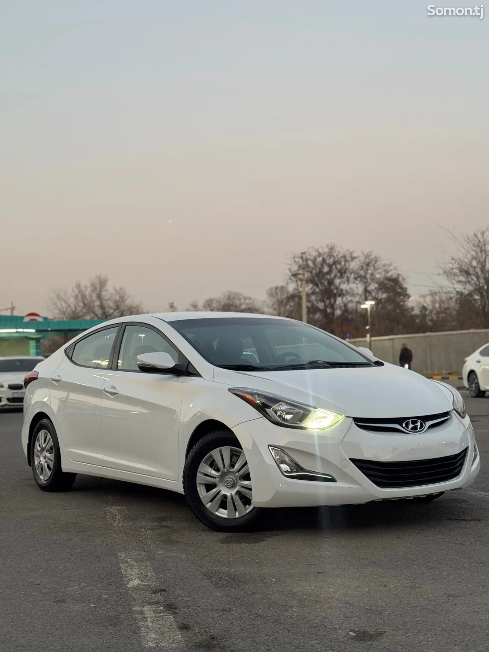 Hyundai Elantra, 2016-1