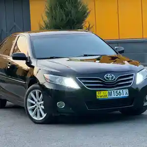 Toyota Camry, 2010