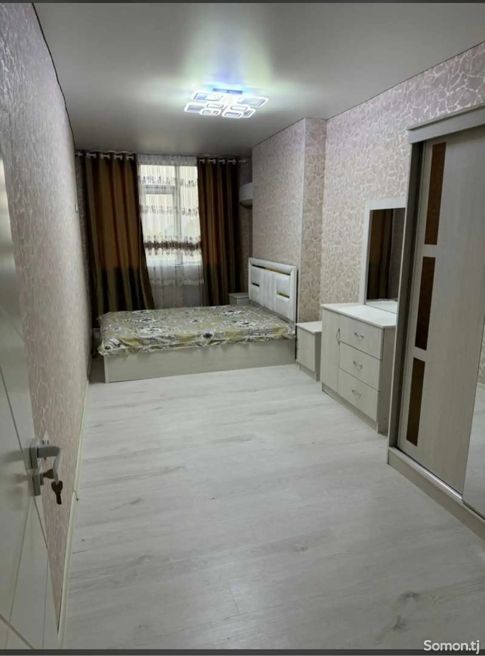 1-комн. квартира, 6 этаж, 54 м², Центр И.Сомони-1