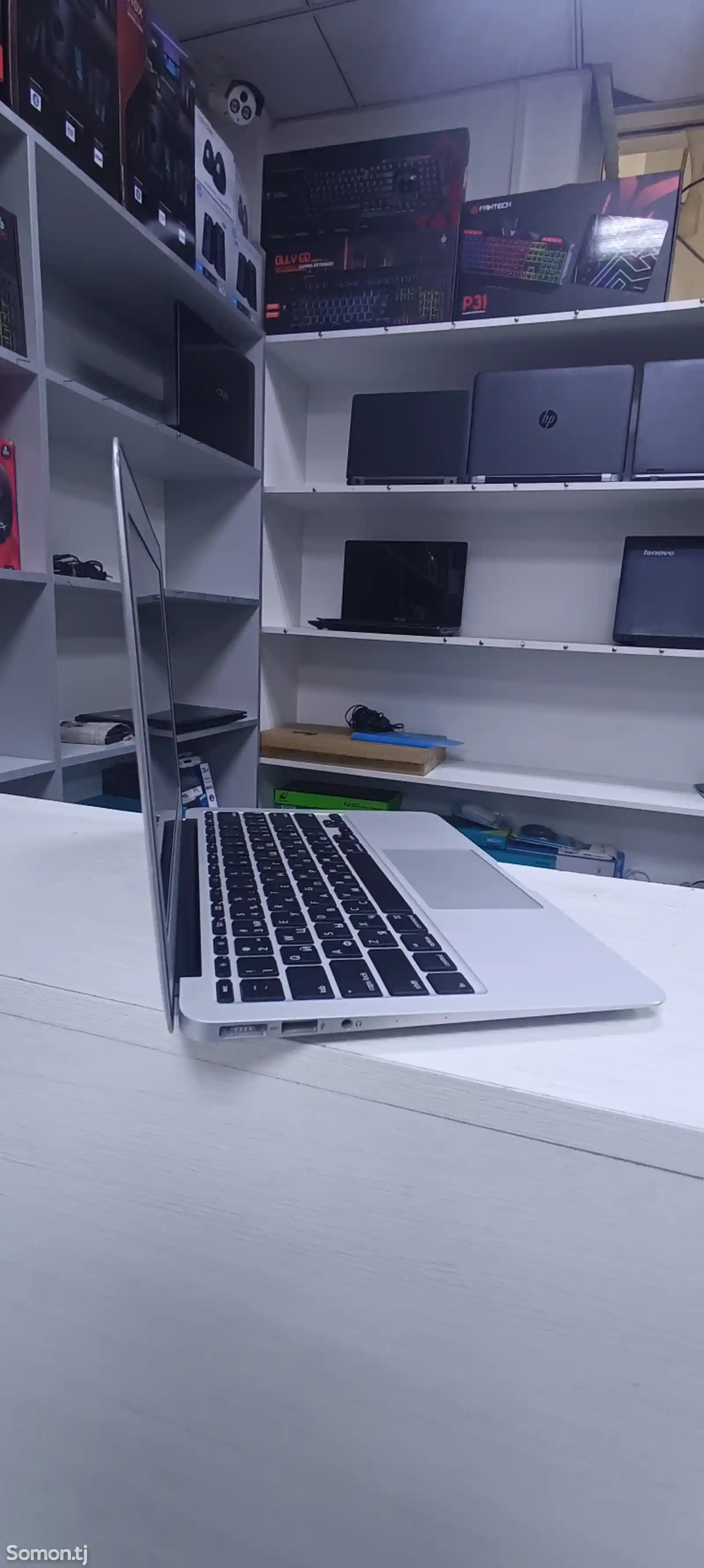 Ноутбук MacBook air 11 2015-3