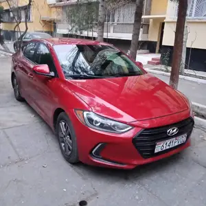 Hyundai Elantra, 2017