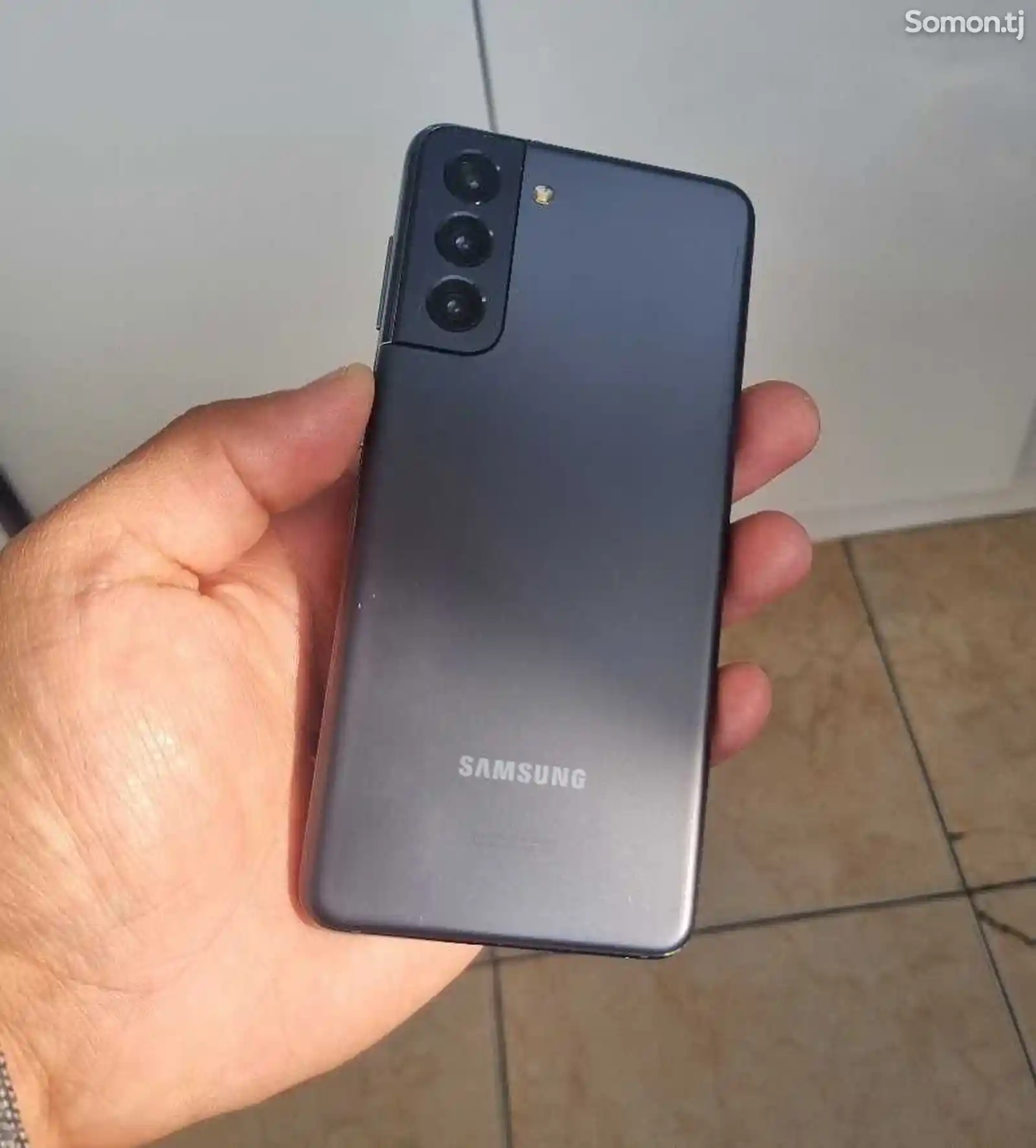 Samsung Galaxy S21-3