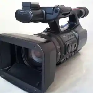 Видеокамера Sony DKR-VX2200