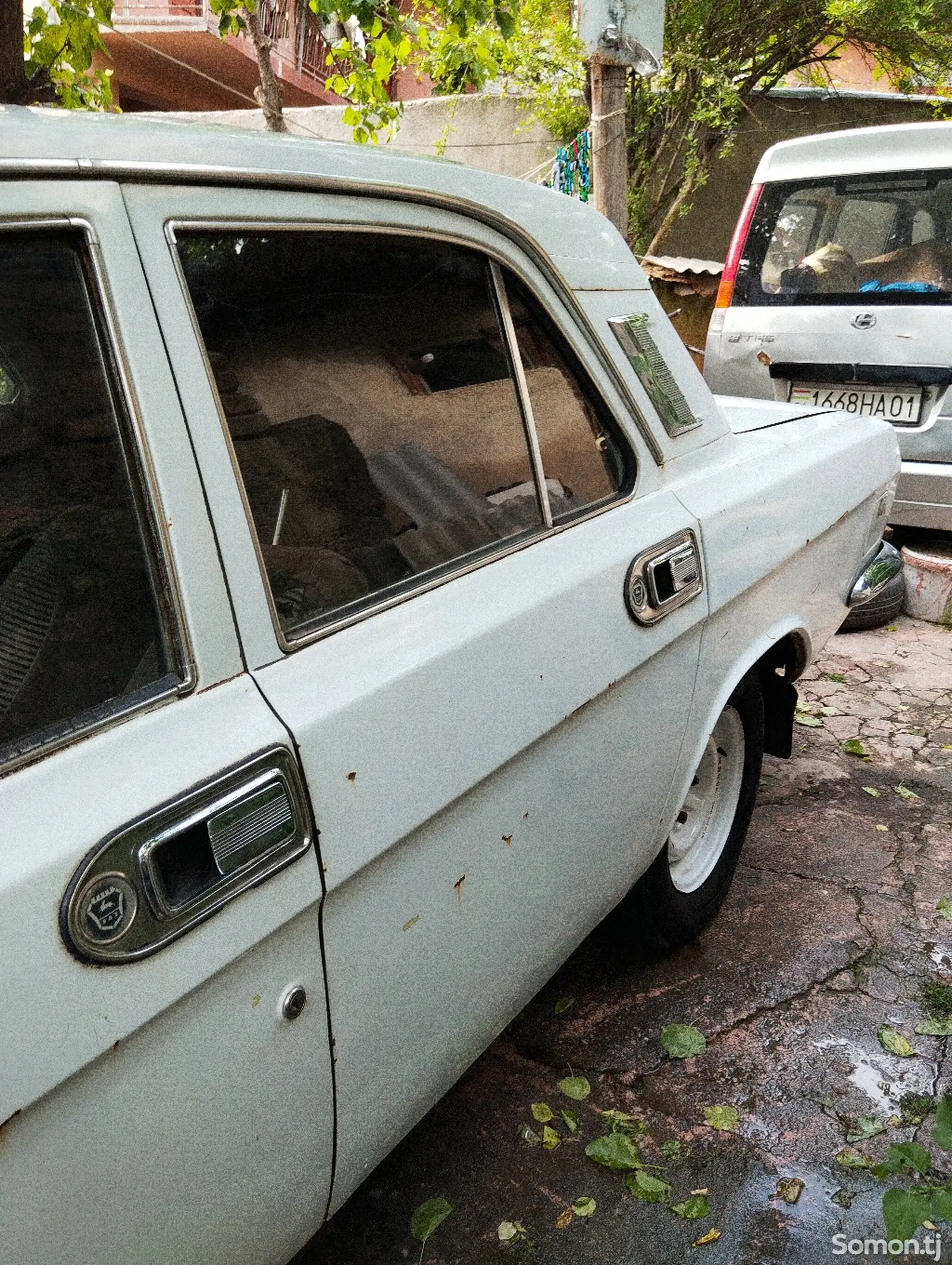 ГАЗ 24011, 1976-13